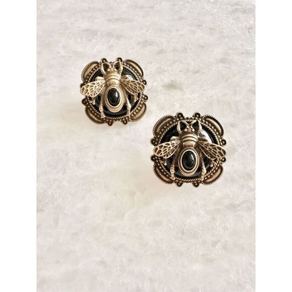 Black and aged gold color bumblebee stud earrings - Picture 2 of 2